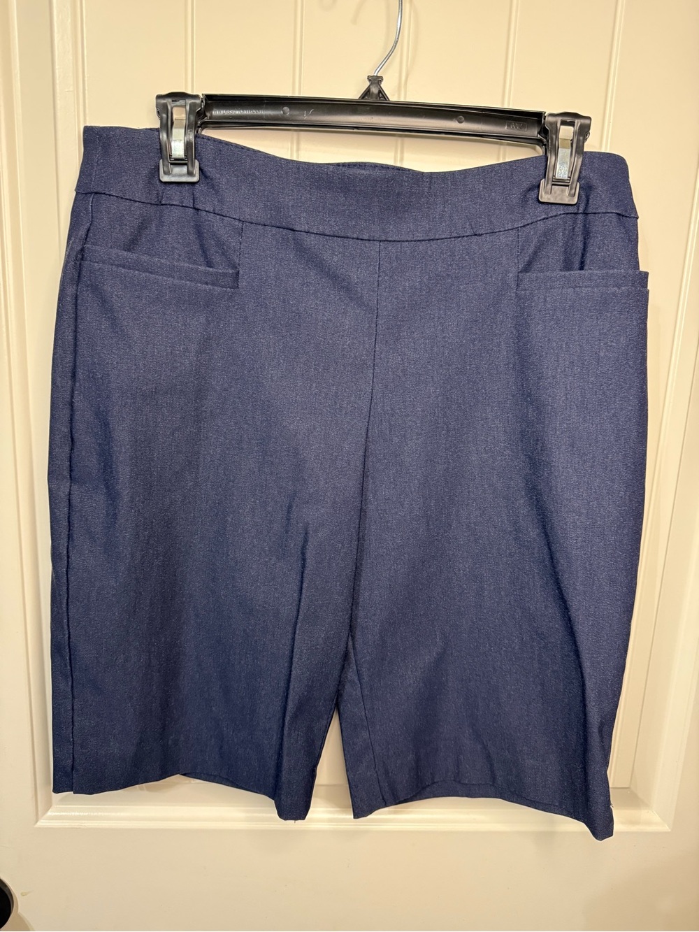 Time and Tru Navy Pull-On Bermuda Shorts